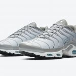 Nike Air Max Plus Smoke Grey Glacier Ice CZ7552-002 Release Date