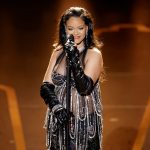 rihanna-oscars-performance.jpg